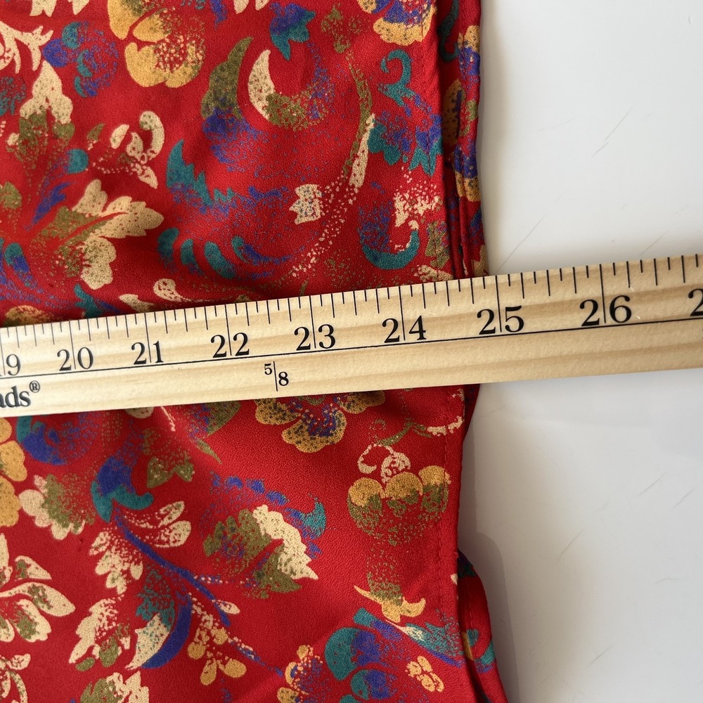 Red Floral Metallic-Accent Short Sleeve Button-Down Top - Picture 13 of 14